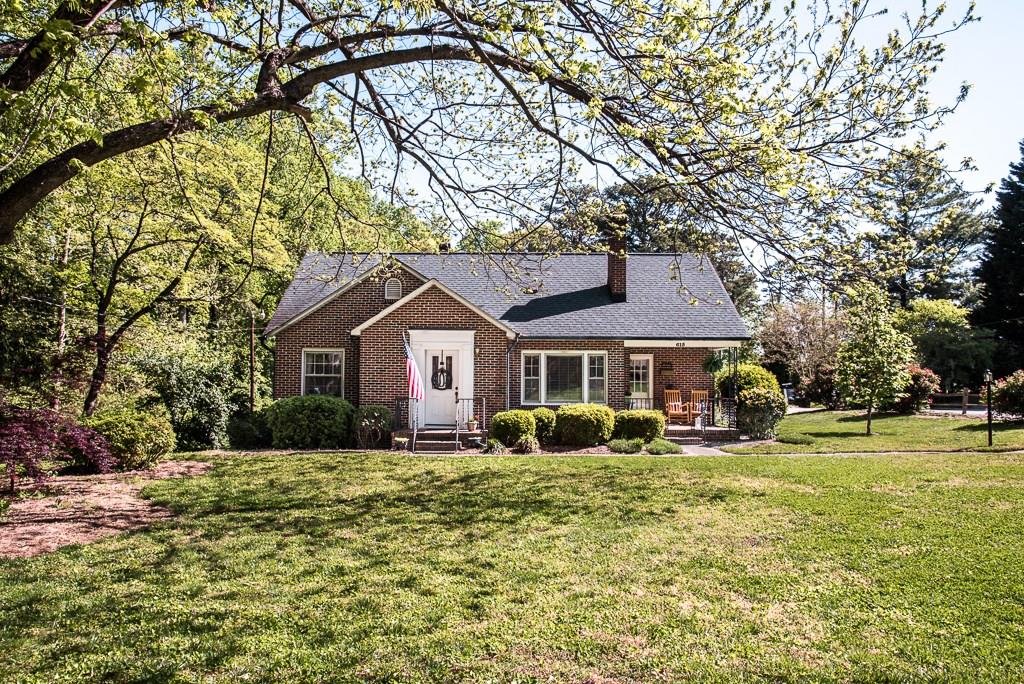 615 12th Avenue Ne Hickory NC 28601