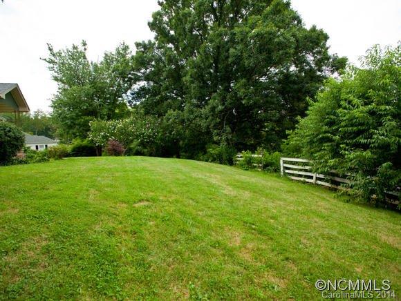 18 Moffitt Hill Drive Asheville NC 28805