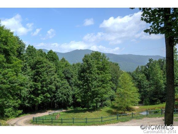 680 Crestmont Drive Waynesville NC 28786