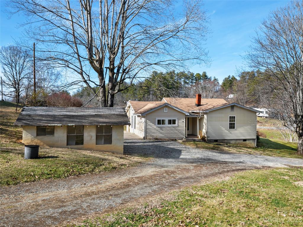 51 Longs Chapel Road Weaverville NC 28787