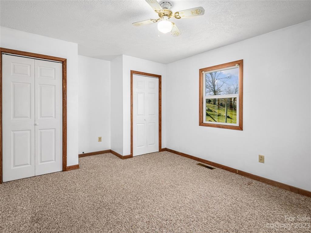 51 Longs Chapel Road Weaverville NC 28787
