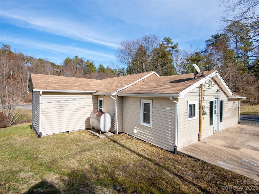 51 Longs Chapel Road Weaverville NC 28787