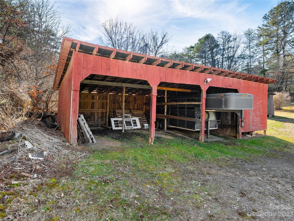 51 Longs Chapel Road Weaverville NC 28787