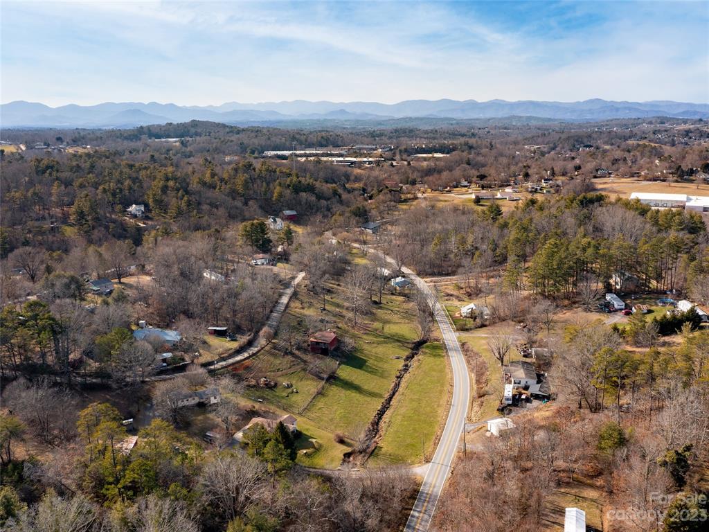 51 Longs Chapel Road Weaverville NC 28787
