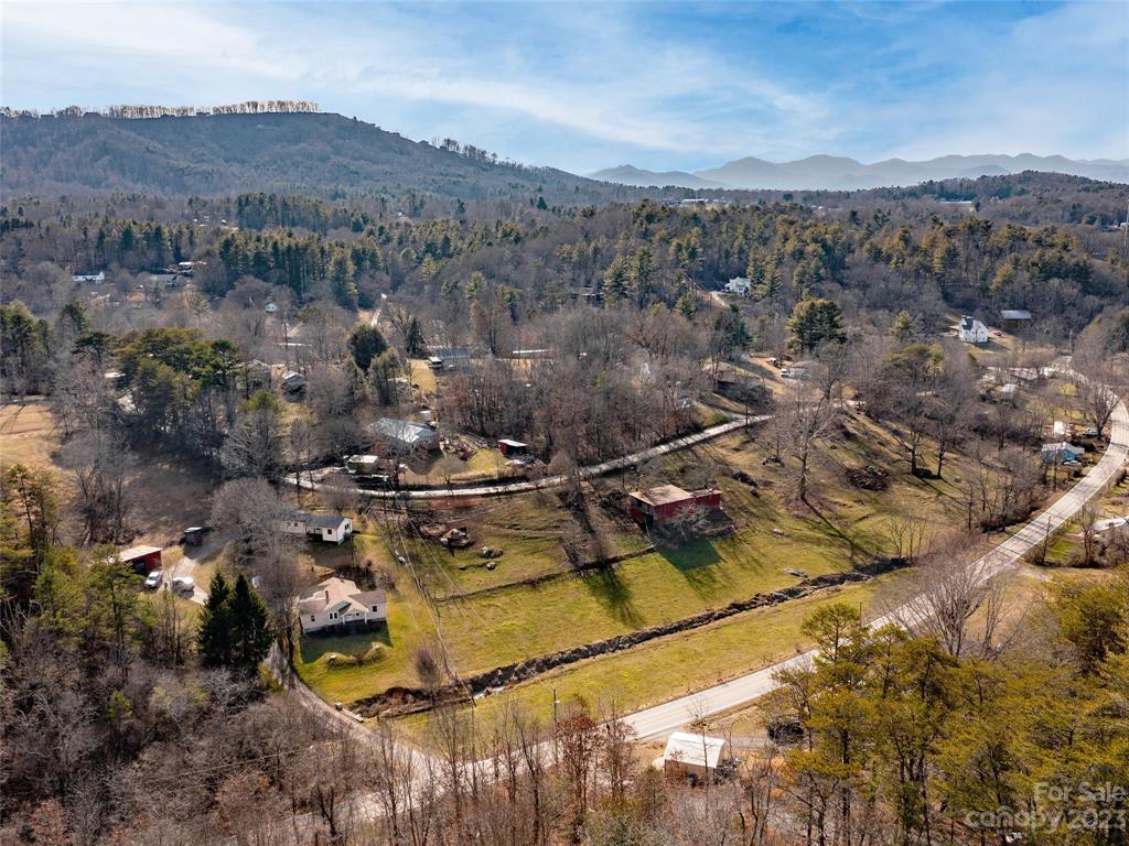 51 Longs Chapel Road Weaverville NC 28787