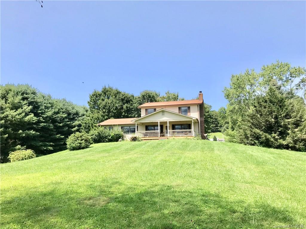 12 Medford Avenue Waynesville NC 28786
