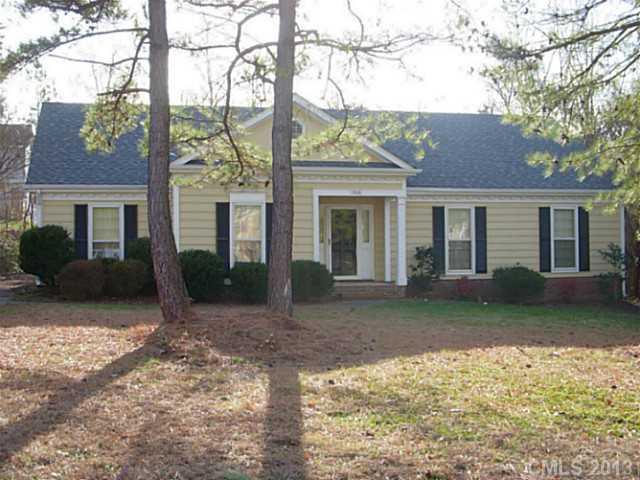1908 Dembrigh Lane Charlotte NC 28262