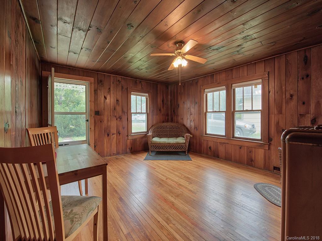 43 Sellers Road Clyde NC 28721