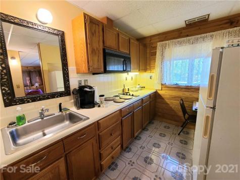 21 S Oaks Circle Asheville NC 28806