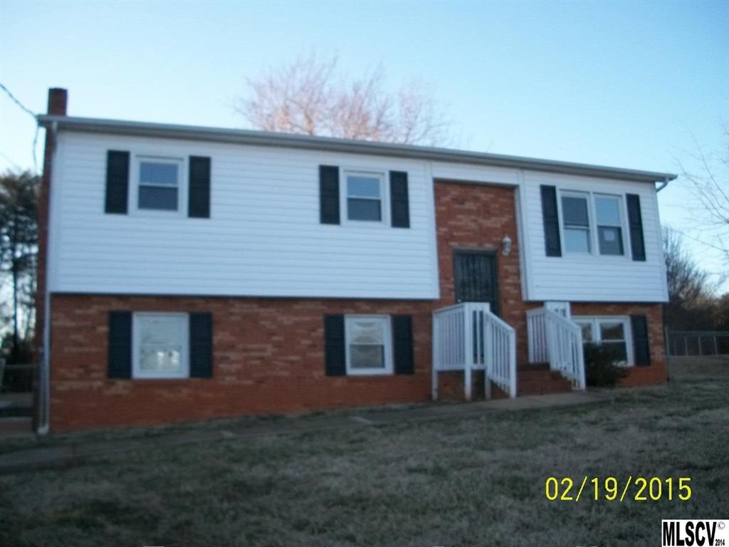5582 Hillside Court Hickory NC 28602