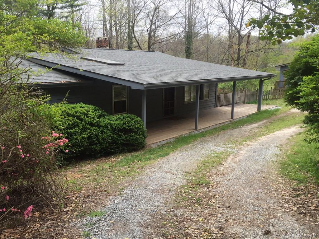 121 Thompson Road Saluda NC 28773