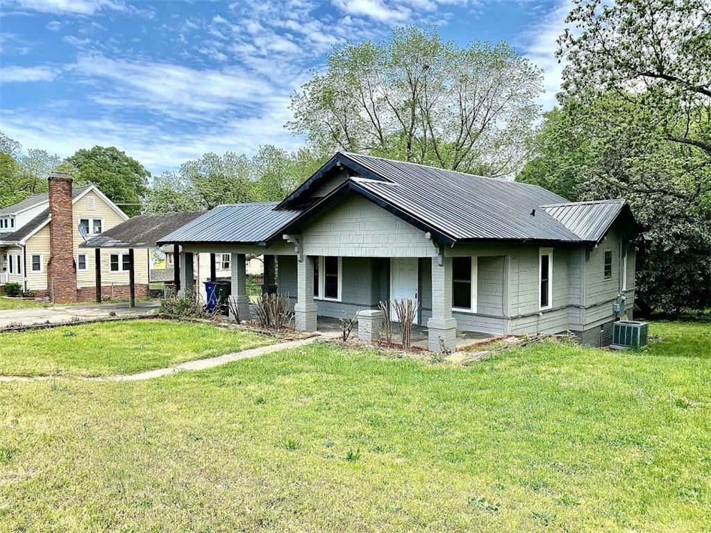 1741 2nd Avenue SW Hickory NC 28602