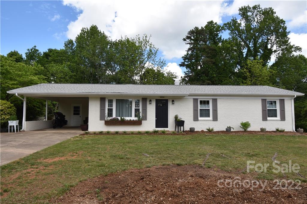 1054 17th Avenue NW Hickory NC 28601