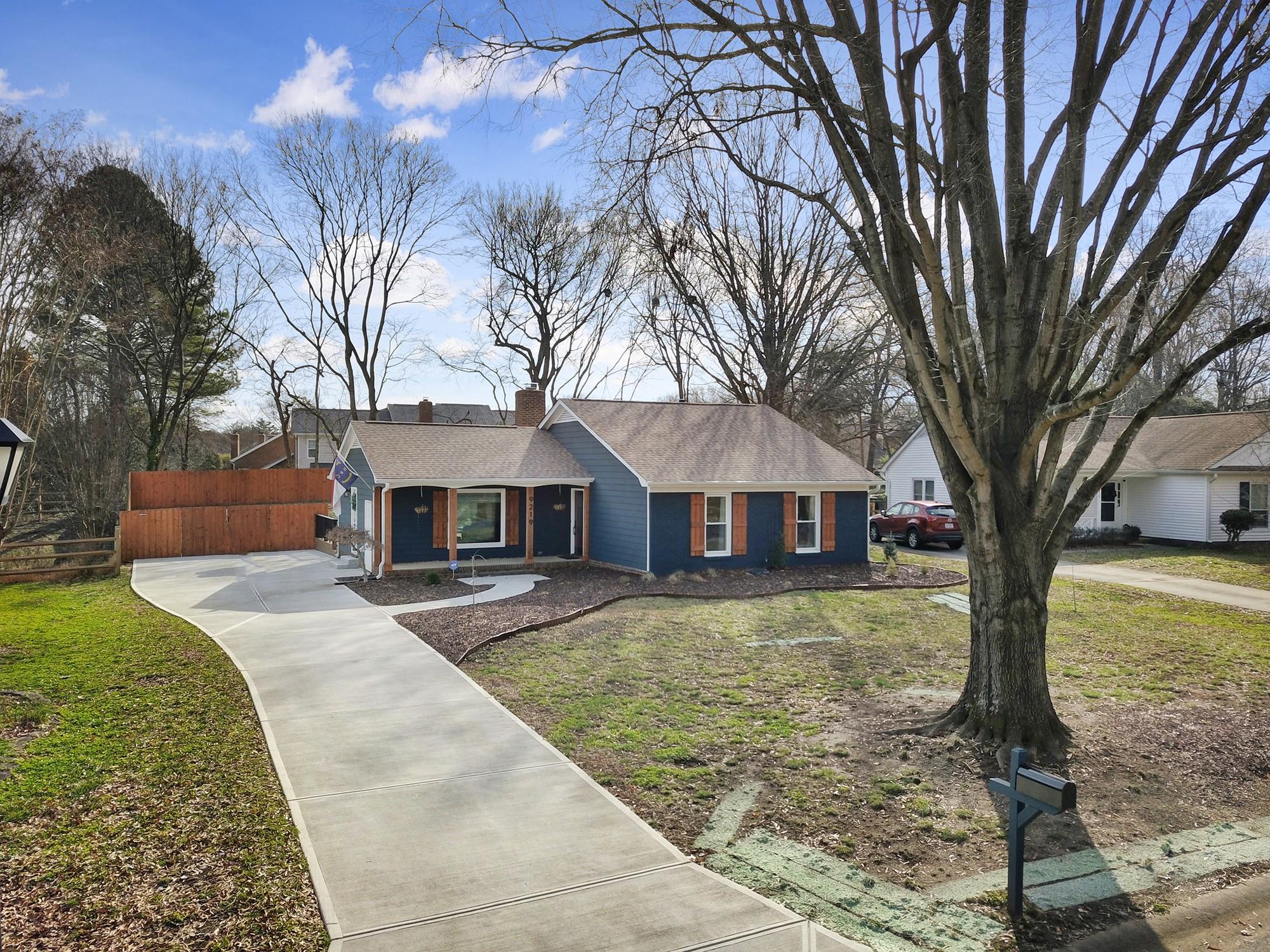 9219 Essen Lane Charlotte NC 28210