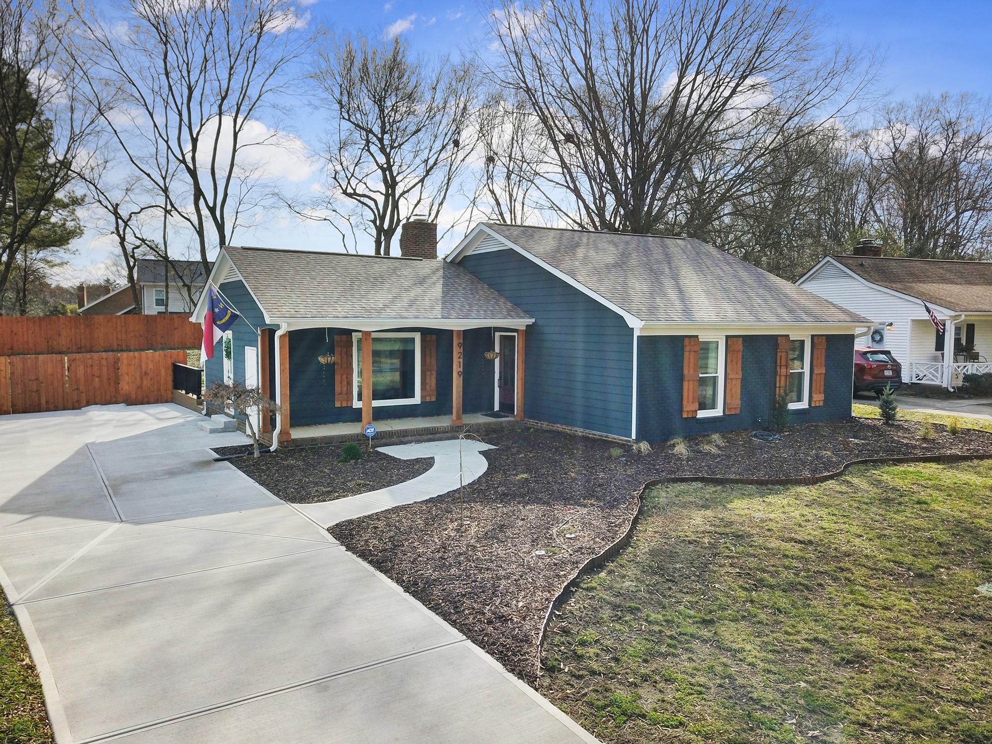 9219 Essen Lane Charlotte NC 28210