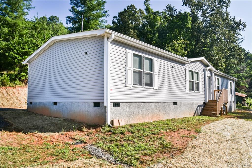 23 Elliott Farm Road Candler NC 28715