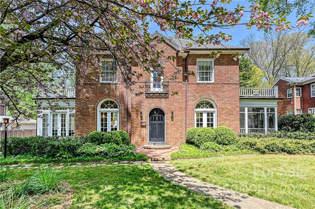 900 Henley Place Charlotte NC 28207