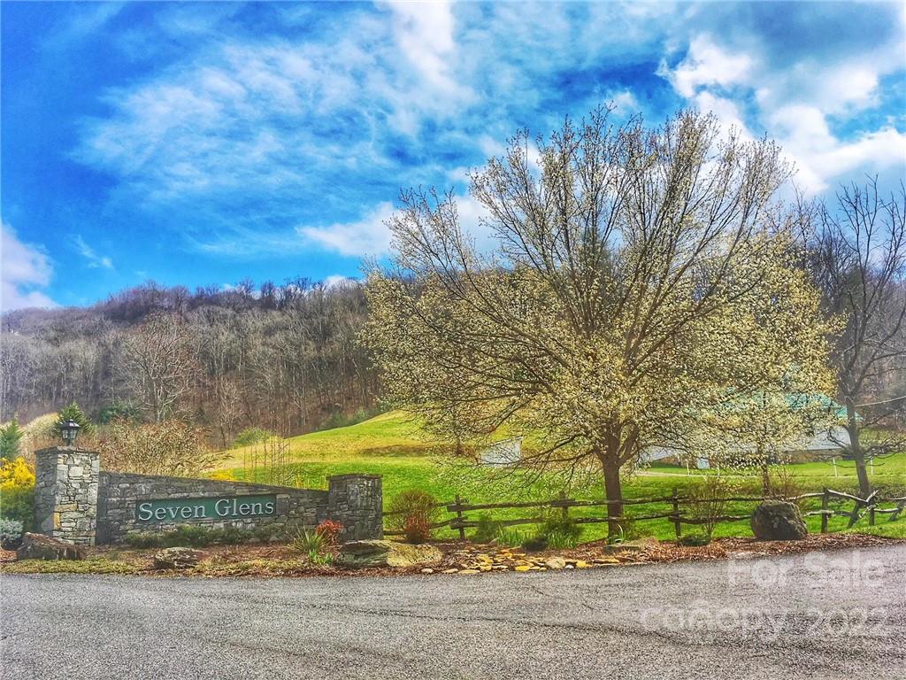 75 Glen Valley Drive Weaverville NC 28787