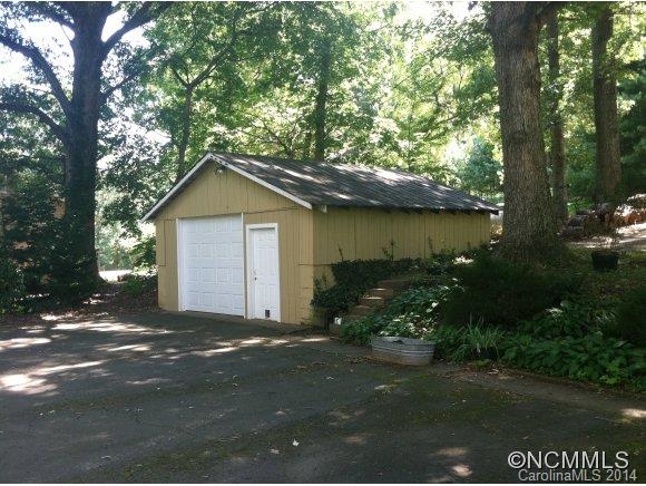 15 Triple Oak Drive Candler NC 28715
