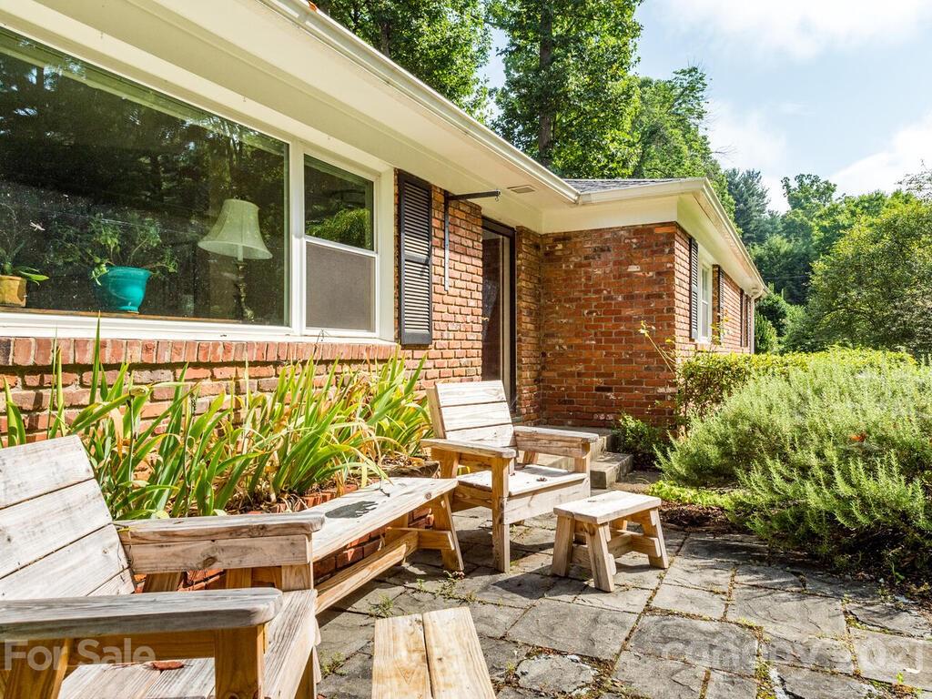 18 Maplewood Road Asheville NC 28804