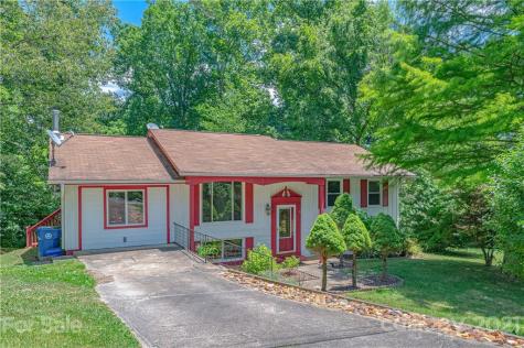 14 Wake Robin Way Asheville NC 28805