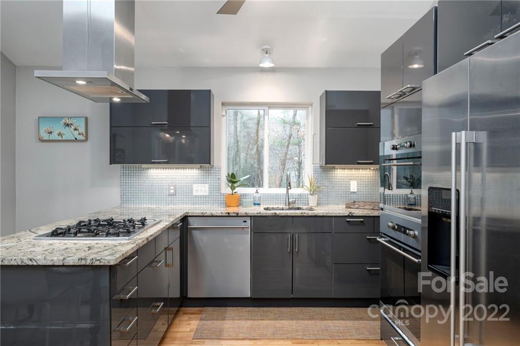 5 Digges Road Asheville NC 28805