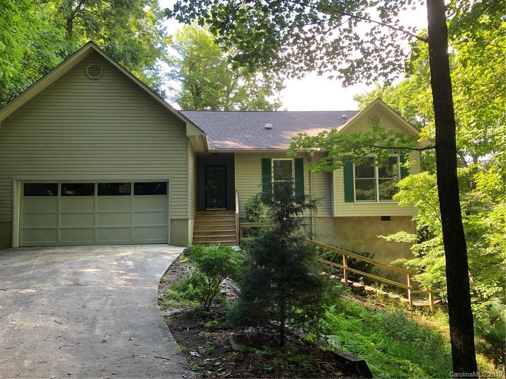 156 Kanasgowa Drive Brevard NC 28712