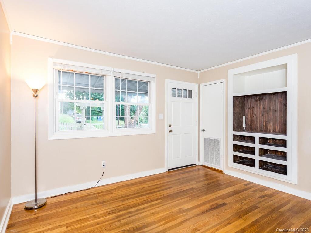 22 Adams Street Asheville NC 28801
