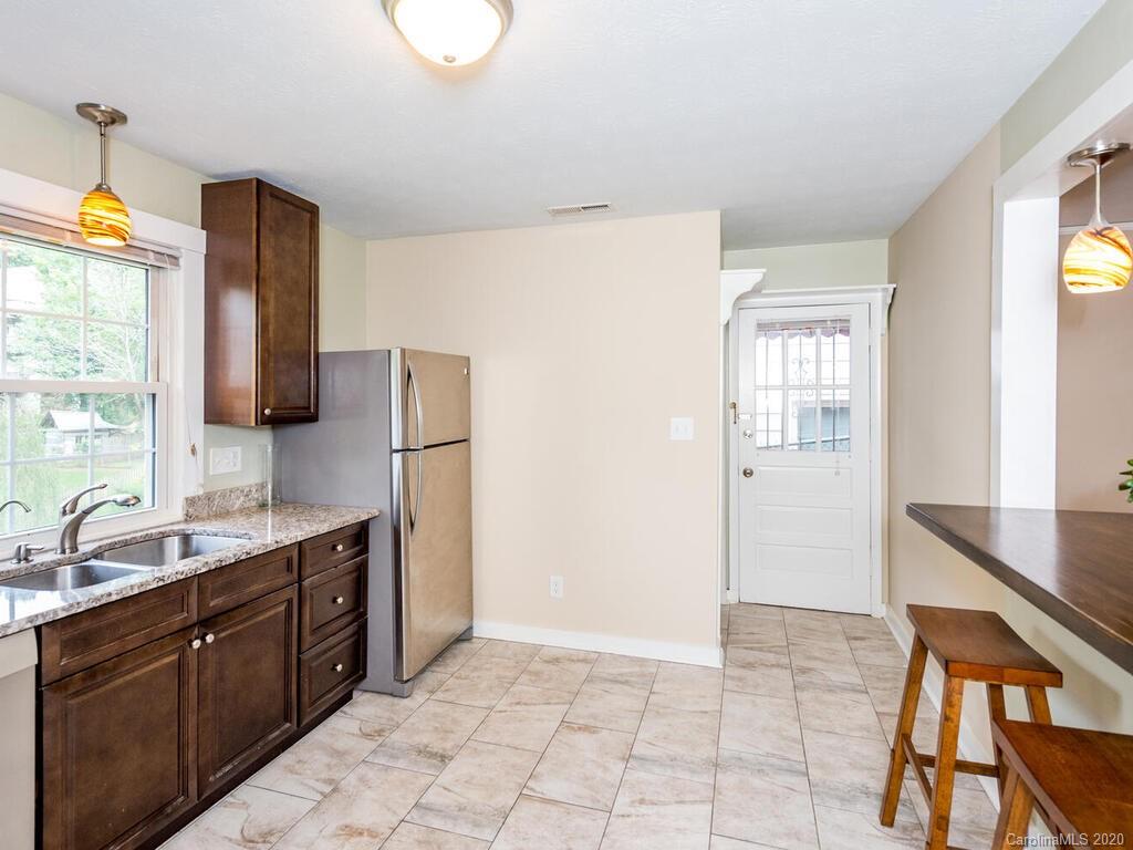 22 Adams Street Asheville NC 28801