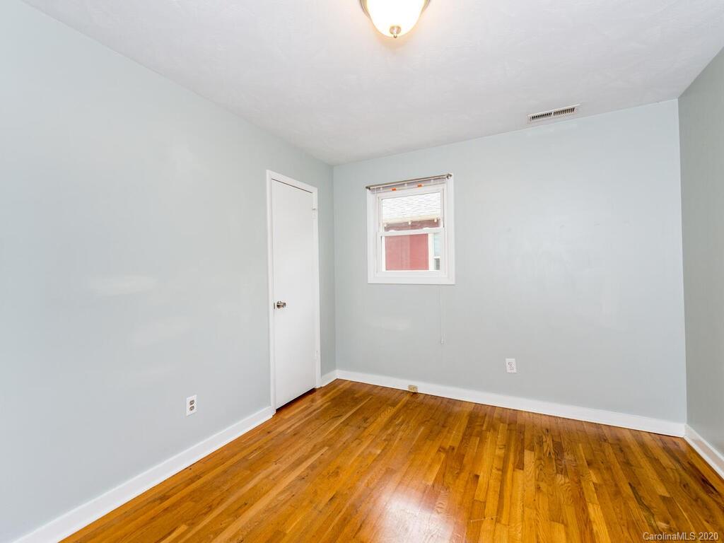 22 Adams Street Asheville NC 28801