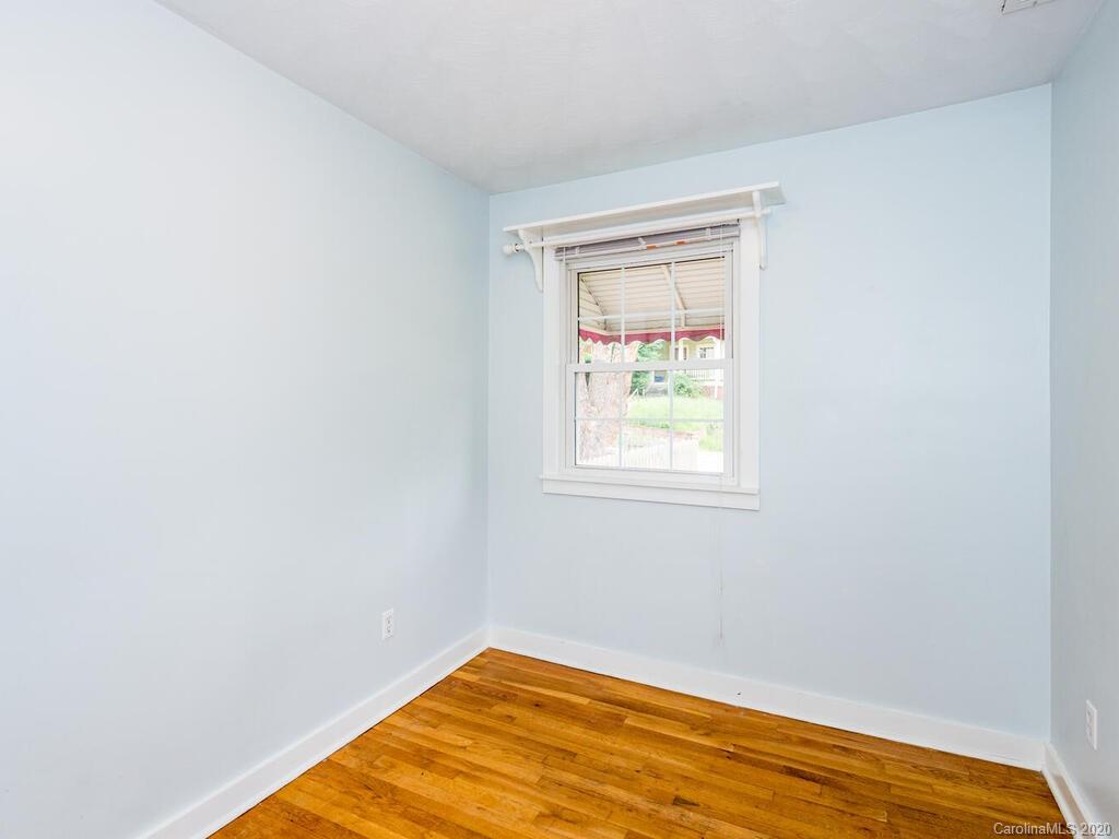 22 Adams Street Asheville NC 28801