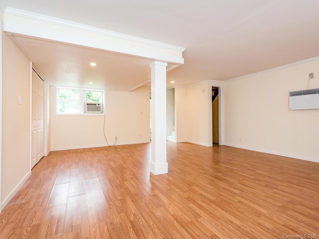 22 Adams Street Asheville NC 28801