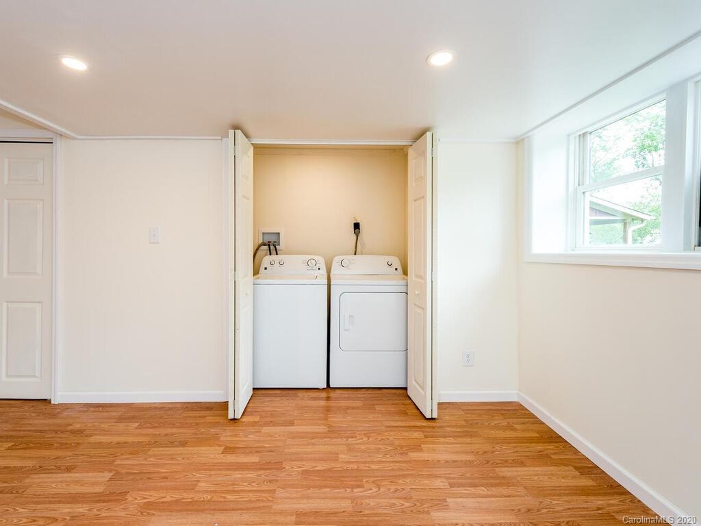 22 Adams Street Asheville NC 28801