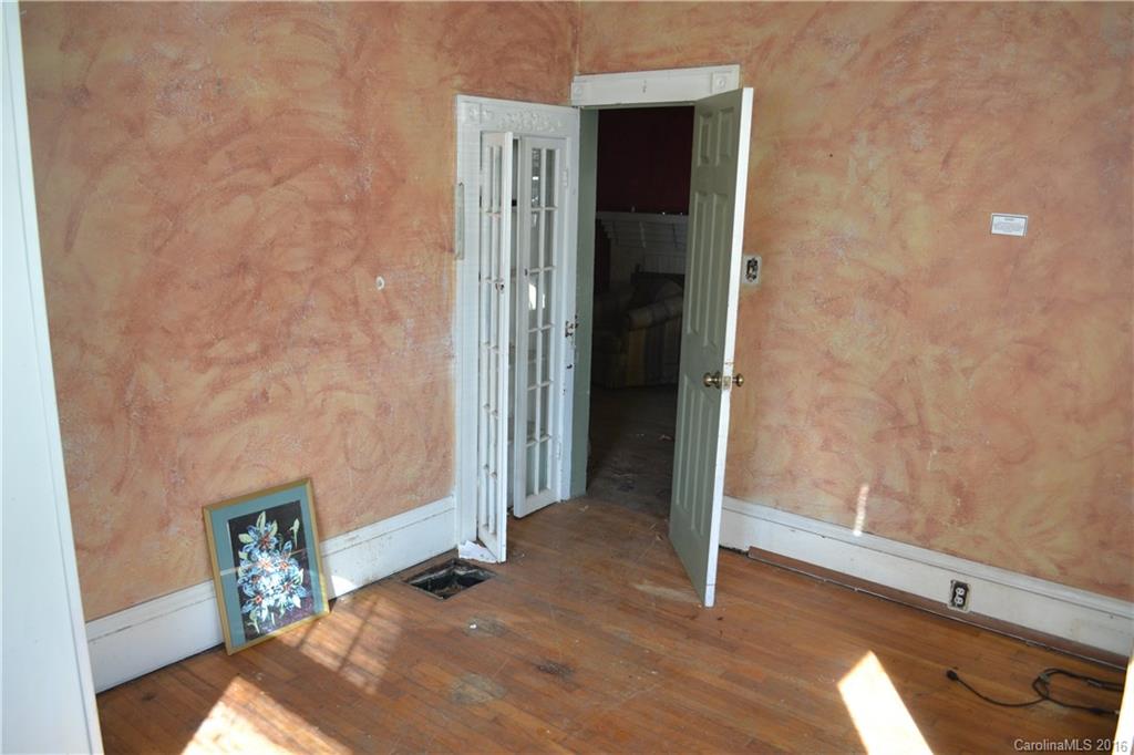 60 Coleman Avenue Asheville NC 28801
