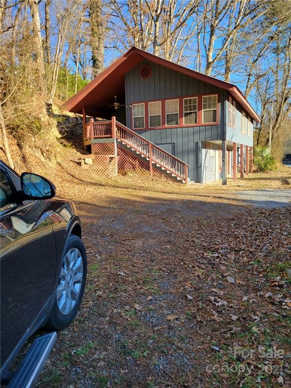 1351 County Road Waynesville NC 28785