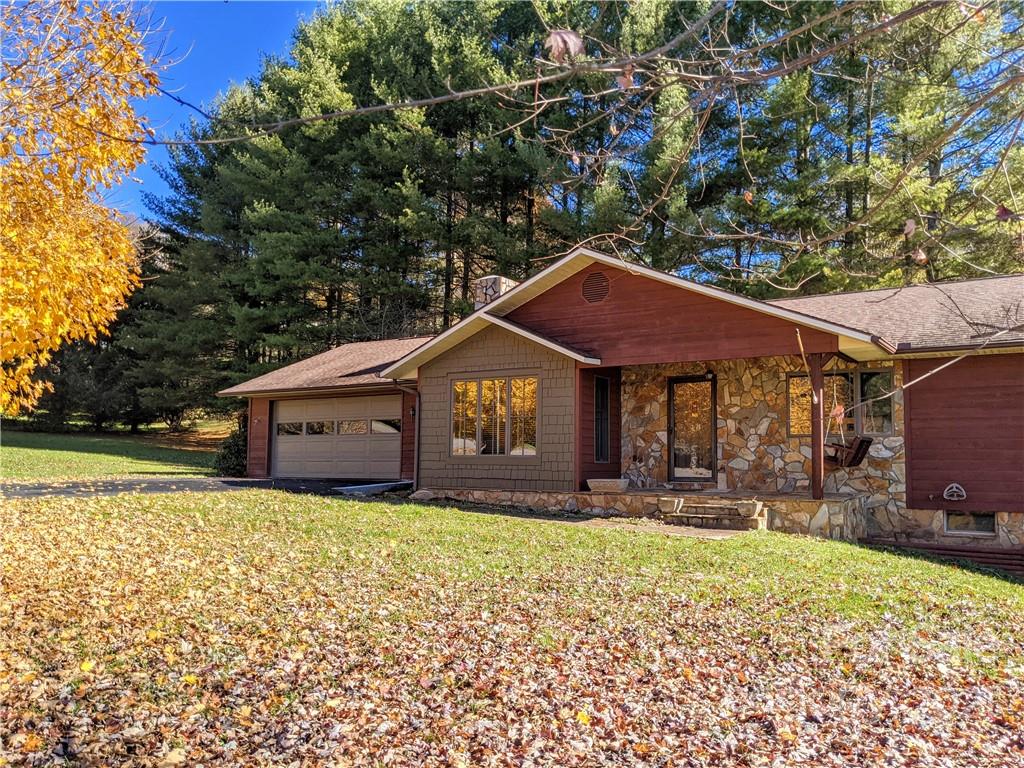 120 Laurel Street Burnsville NC 28714