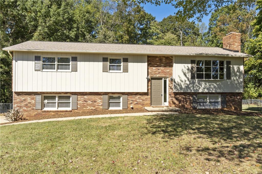 3937 13th Street Circle Ne Hickory NC 28601