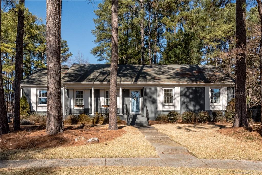 8524 Woodthorn Place Charlotte NC 28226
