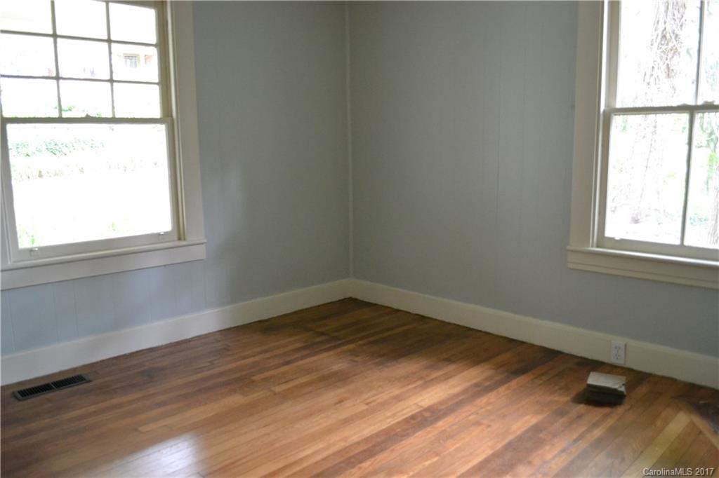 12 Laurel Avenue Asheville NC 28804