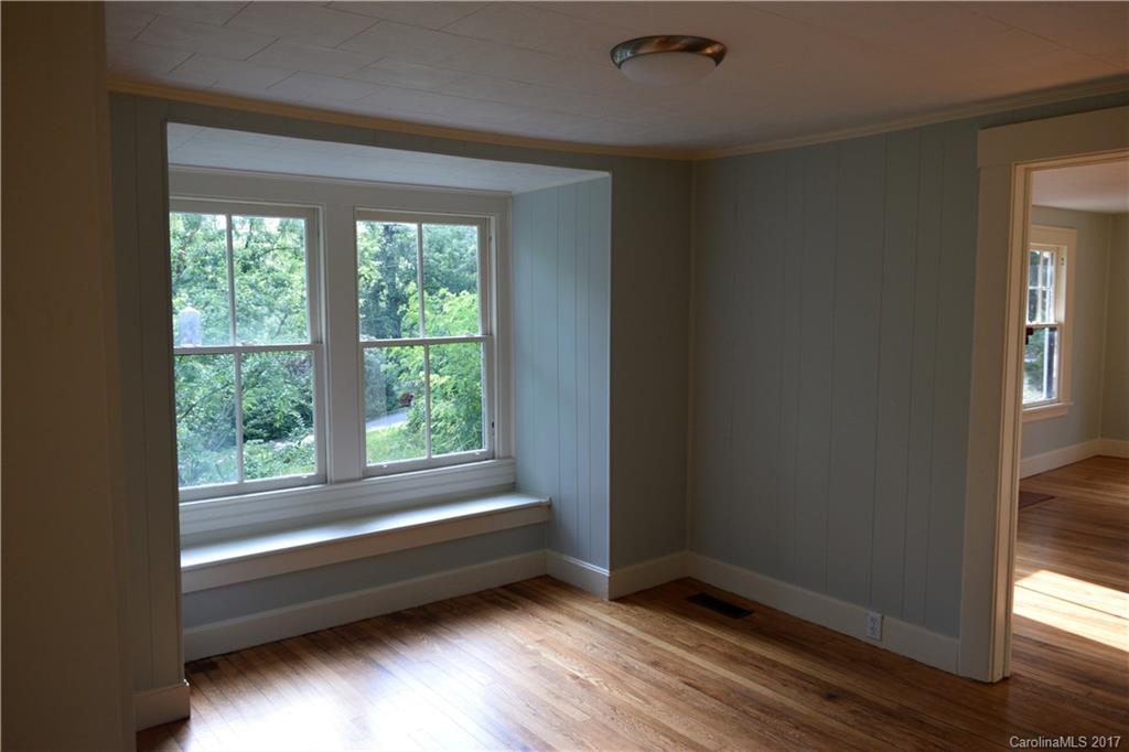 12 Laurel Avenue Asheville NC 28804