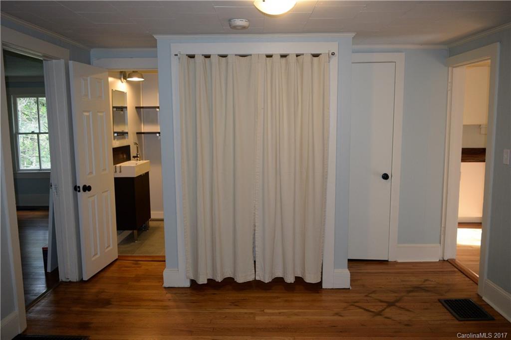 12 Laurel Avenue Asheville NC 28804