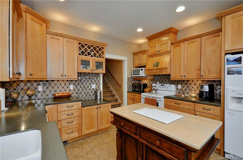 59 Rustling Oaks Lane Asheville NC 28805
