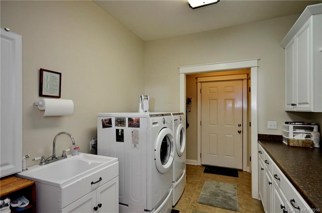 59 Rustling Oaks Lane Asheville NC 28805