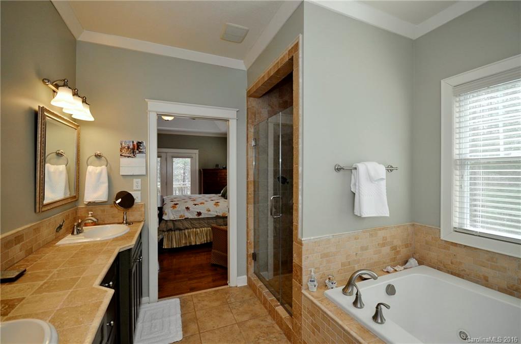 59 Rustling Oaks Lane Asheville NC 28805