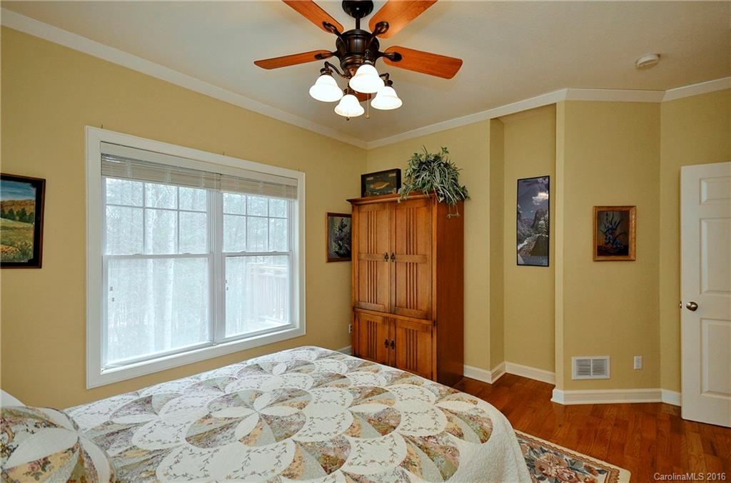59 Rustling Oaks Lane Asheville NC 28805