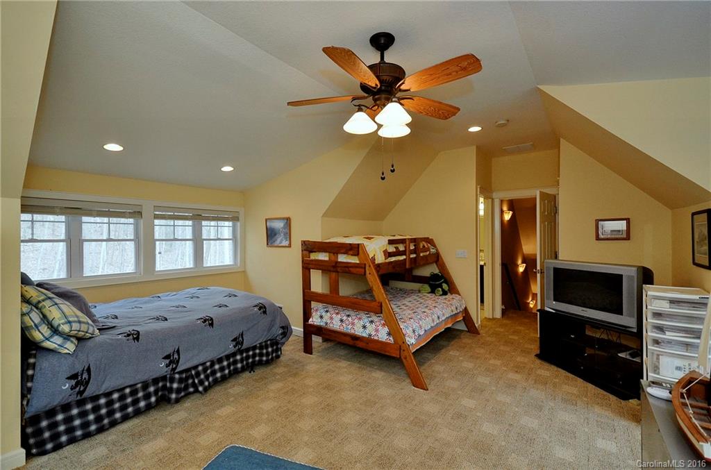 59 Rustling Oaks Lane Asheville NC 28805