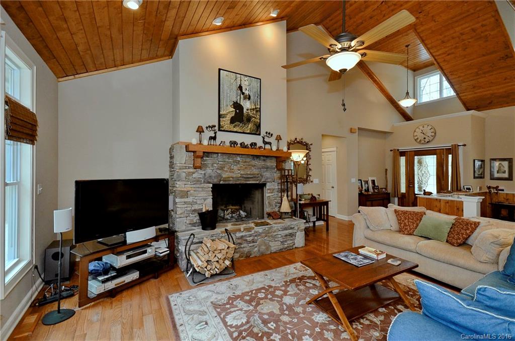 59 Rustling Oaks Lane Asheville NC 28805
