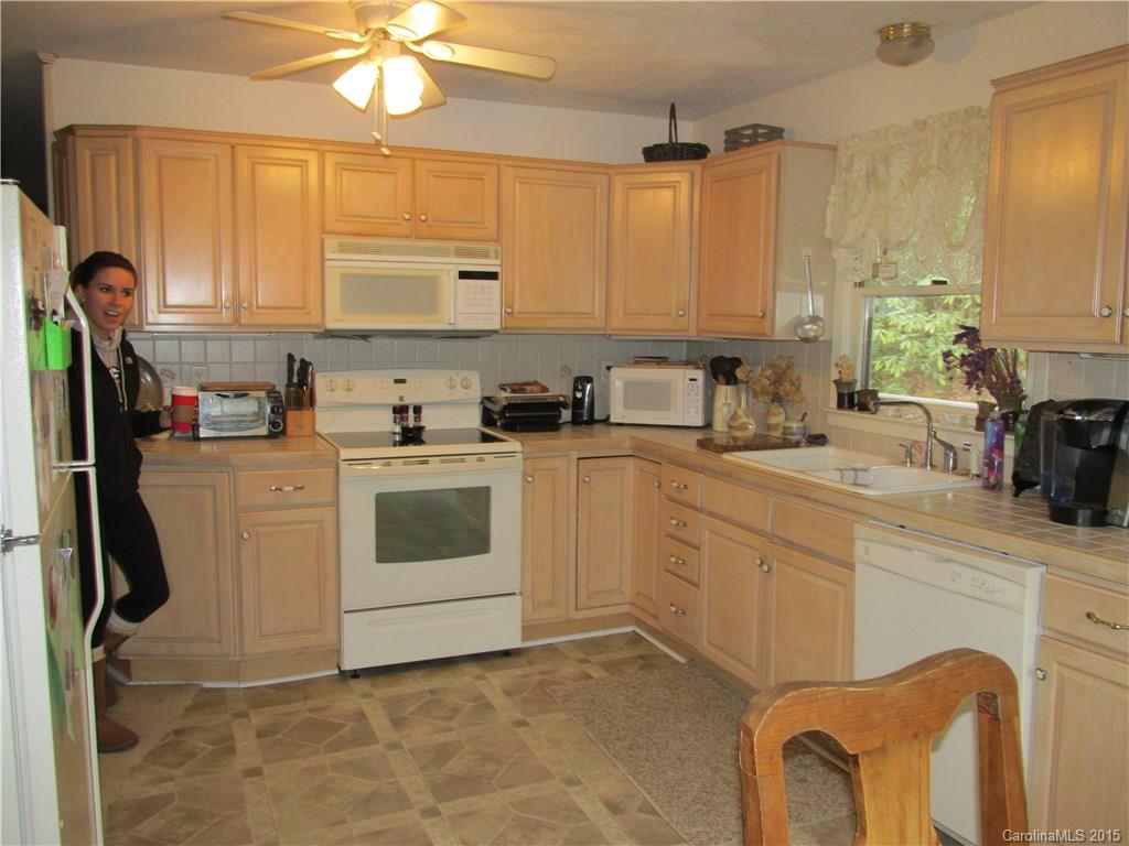 149 Frosted Lane Burnsville NC 28714