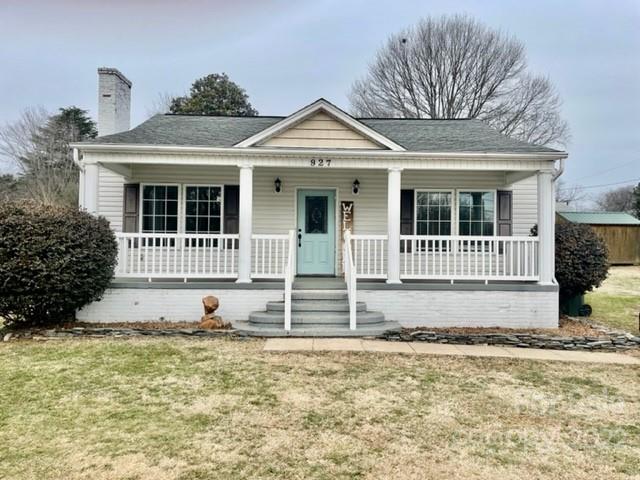 927 9th Street NE Hickory NC 28601