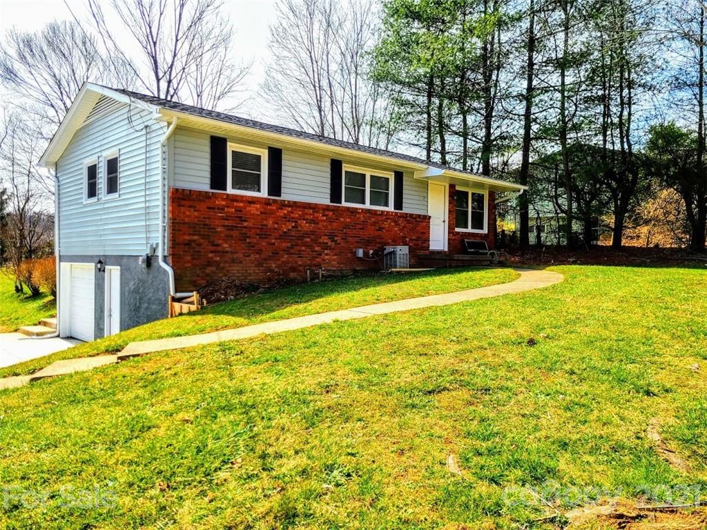 7 Old Youngs Cove Road Candler NC 28715